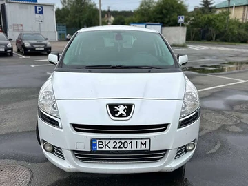 Авто Peugeot 5008 2011 № 8120887