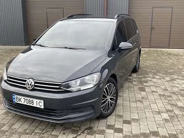 Авто Volkswagen Touran 2017 № 8120920