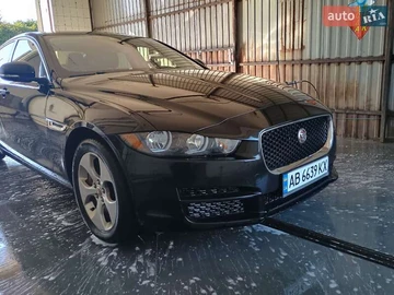 Авто Jaguar Xe 2017 № 8120922