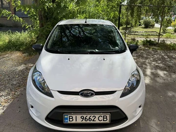 Авто Ford Fiesta 2012 № 8121065