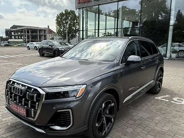 Авто Audi Q7 2024 № 8121241