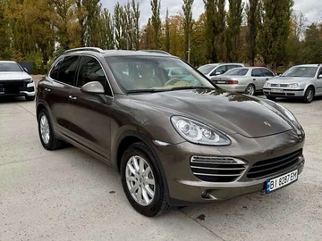 Авто Porsche Cayenne 2012 № 8121537