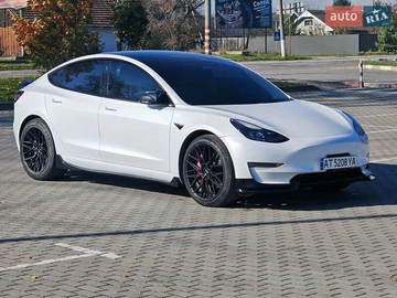 Авто Tesla Model 3 2021 № 8121539