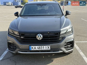 Авто Volkswagen Touareg 2019 № 8121566