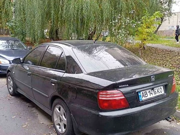 Авто Honda Accord 2001 № 8121667