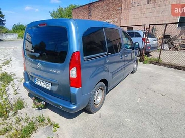 Авто Citroen Berlingo 2009 № 8122081