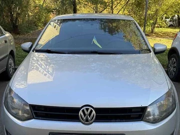 Авто Volkswagen Polo 2011 № 8122157