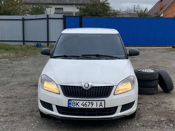 Авто Skoda Fabia 2014 № 8122164