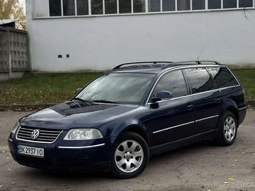 Авто Volkswagen Passat 2004 № 8122763