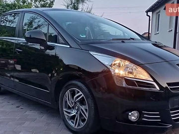 Авто Peugeot 5008 2011 № 8122851