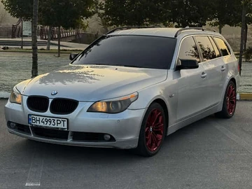 Авто BMW 5 Series 2004 № 8122895