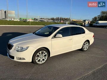 Авто Skoda Superb 2011 № 8122926