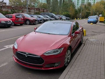Авто Tesla Model S 2015 № 8122958