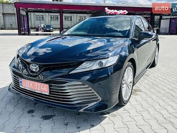Авто Toyota Camry 2018 № 8123015