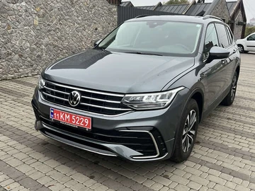 Авто Volkswagen Tiguan 2023 № 8123056