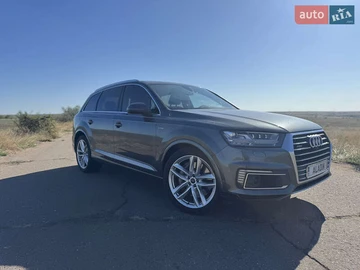 Авто Audi Q7 2016 № 8123099