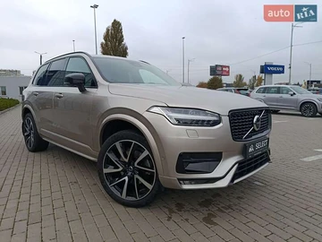 Авто Volvo Xc90 2022 № 8123311
