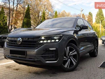Авто Volkswagen Touareg 2022 № 8123312