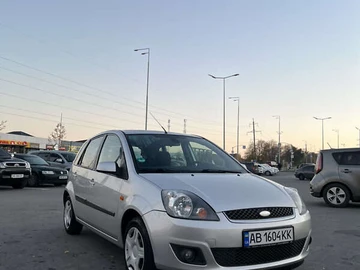 Авто Ford Fiesta 2005 № 8123438
