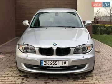 Авто BMW 1 Series 2010 № 8123527