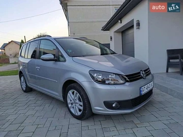 Авто Volkswagen Touran 2011 № 8123738