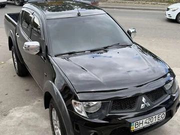 Авто Mitsubishi L 200 2013 № 8123787