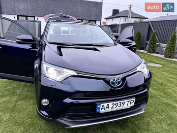 Авто Toyota Rav4 2018 № 8123929