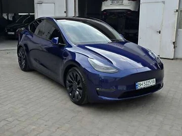 Авто Tesla Model Y 2023 № 8123946