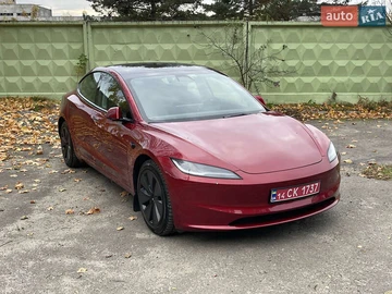 Авто Tesla Model 3 2024 № 8123948