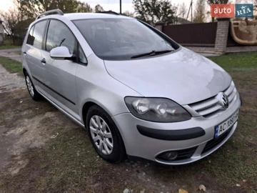 Авто Volkswagen Golf Plus 2008 № 8124229