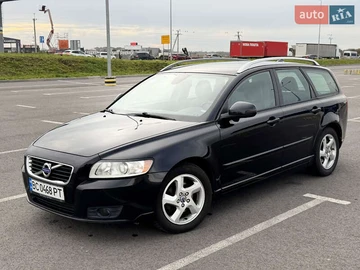 Авто Volvo V50 2011 № 8124366