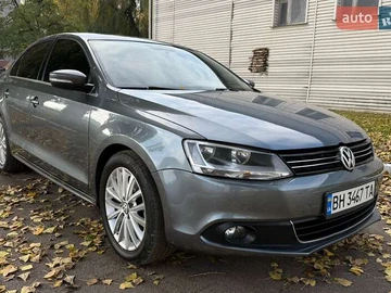 Авто Volkswagen Jetta 2013 № 8124408