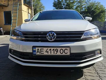 Авто Volkswagen Jetta 2016 № 8124537