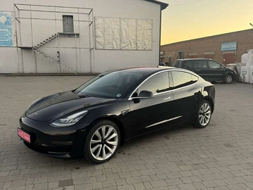 Авто Tesla Model 3 2018 № 8124542