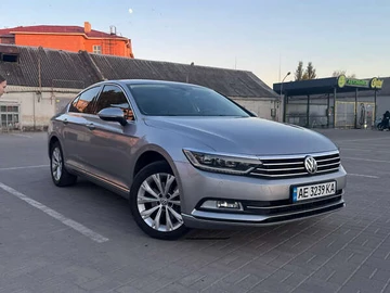 Авто Volkswagen Passat 2018 № 8124683