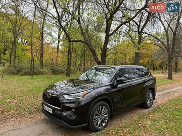 Авто Toyota Highlander 2022 № 8124744