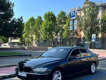 Авто BMW 7 Series 2007 № 8125099