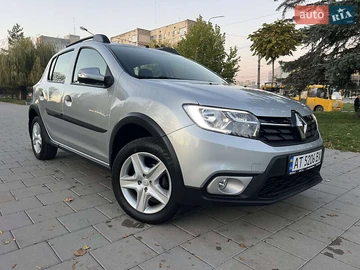 Авто Renault Sandero Stepway 2020 № 8125322