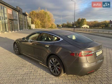 Авто Tesla Model S 2017 № 8125492