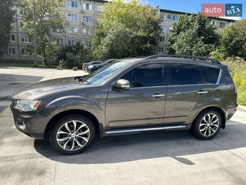 Авто Mitsubishi Outlander Xl 2011 № 8125599
