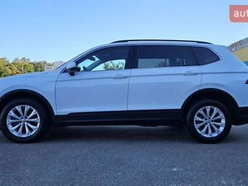 Авто Volkswagen Tiguan 2018 № 8125688