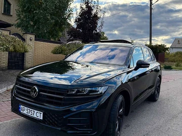 Авто Volkswagen Touareg 2023 № 8125729