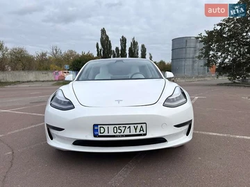 Авто Tesla Model 3 2019 № 8125878
