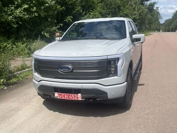 Авто Ford F-150 2023 № 8125908