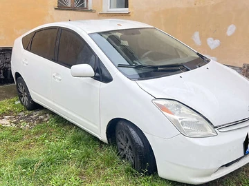 Авто Toyota Prius 2004 № 8126185