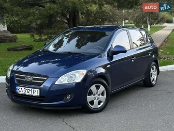 Авто KIA Ceed 2008 № 8126614