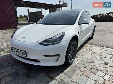 Авто Tesla Model 3 2022 № 8126799