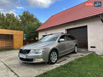 Авто Skoda Superb 2012 № 8127103