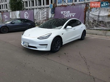 Авто Tesla Model 3 2018 № 8127189