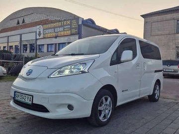 Авто Nissan E-Nv200 2014 № 8127984